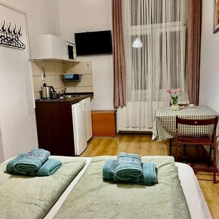 A13 Parliament Sunflower Cozy Apartment 布达佩斯 外观 照片