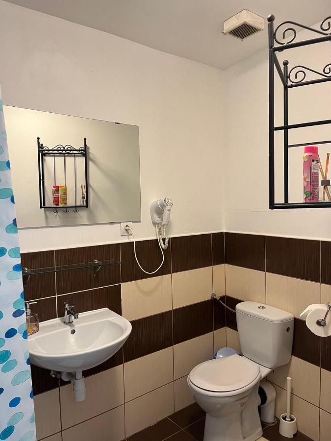 A13 Parliament Sunflower Cozy Apartment 布达佩斯 外观 照片